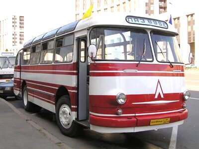 ЛАЗ-695e